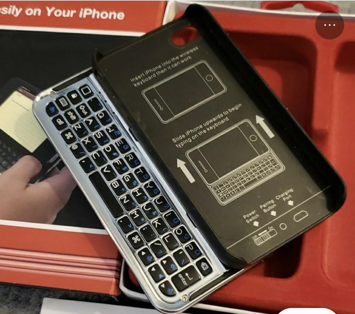 a picture of a phone case with a rubber physical keyboard